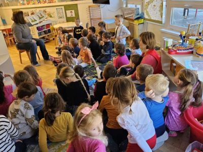 Proslava Međunarodnog dana dječje književnosti u vrtiću: Gostovanje čitateljica i uživanje u pričama