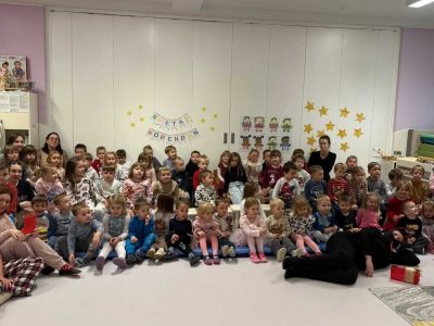 “Izgubljena čizmica” oduševila djecu u centralnom i područnom objektu