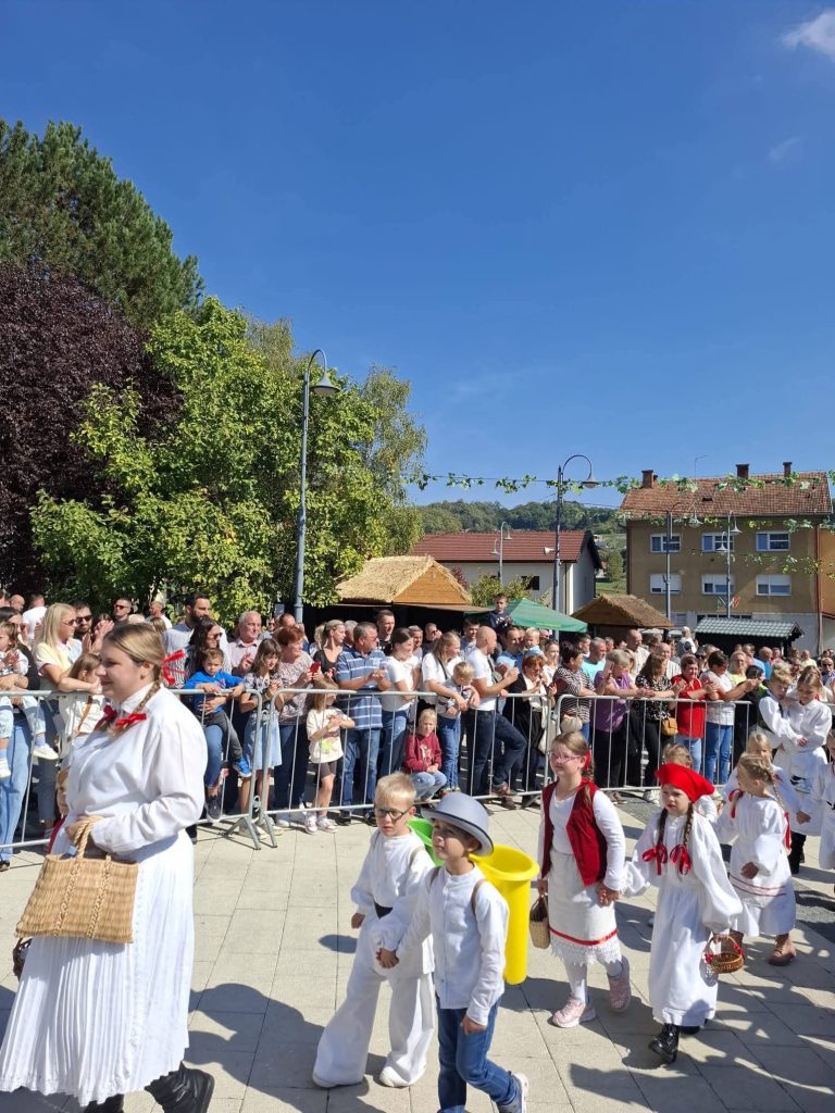 Djeca iz vrtića Naša radost na Povorci beračica i berača, Branje grojzdja Pregrada 2026.